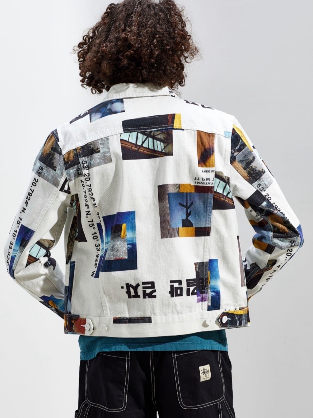 Urban Outfitters BDG Men’s “Pictures” Patterned Denim Jacket - Picture 6 of 6